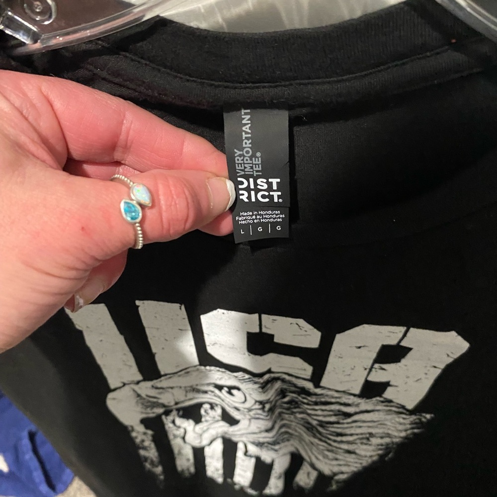 Super soft cotton men’s District Tee